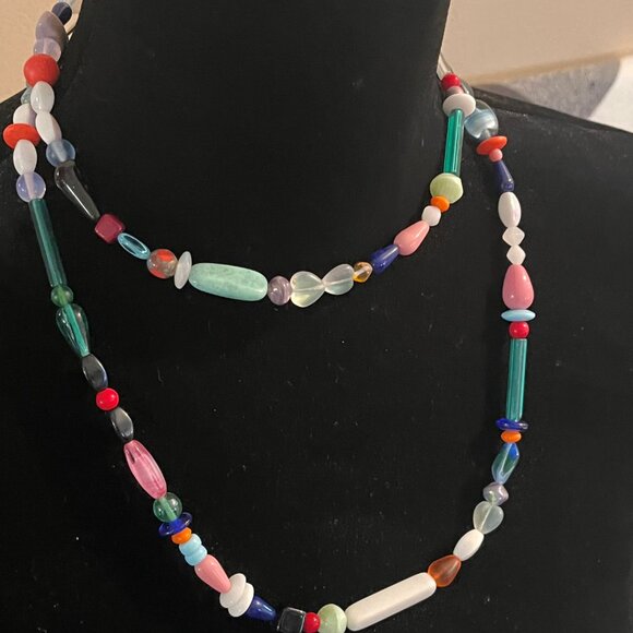 Sabika Beaded Necklace - Picture 3 of 3